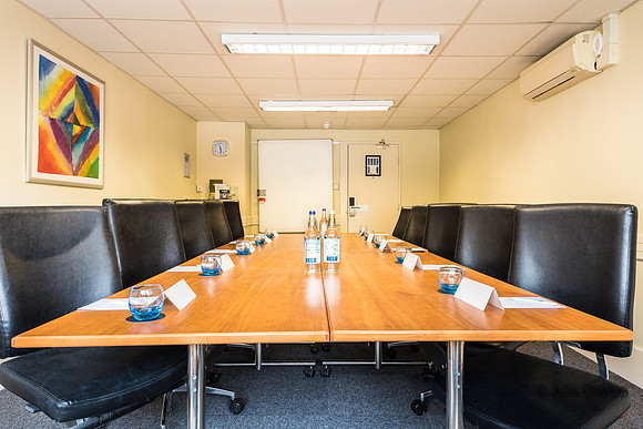 17Meet Rooms HI Lancs