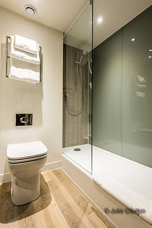 22 Bedrooms and Bathrooms HI Lancs