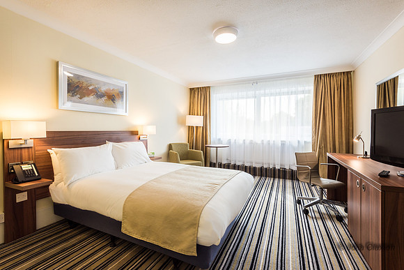 5 Bedrooms and Bathrooms HI Lancs