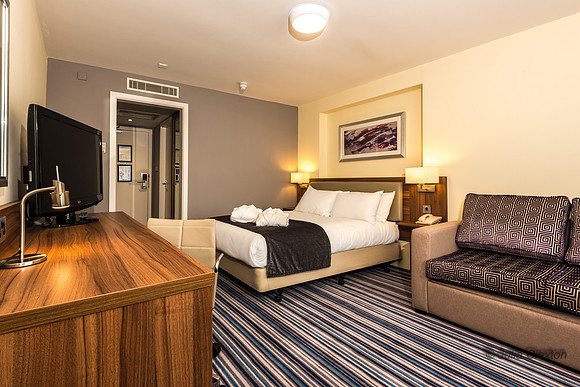 16 Bedrooms and Bathrooms HI Lancs