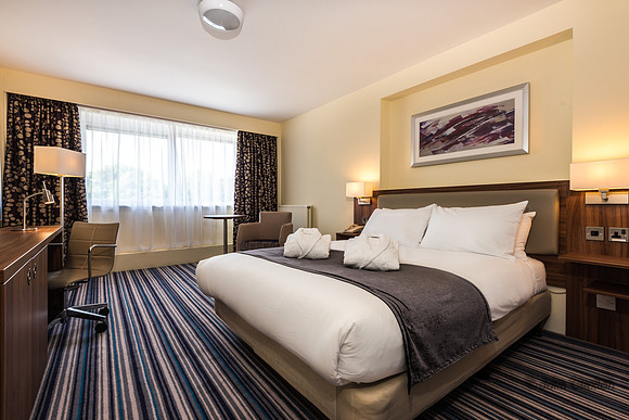 10 Bedrooms and Bathrooms HI Lancs