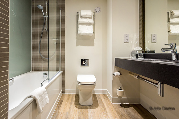 24 Bedrooms and Bathrooms HI Lancs