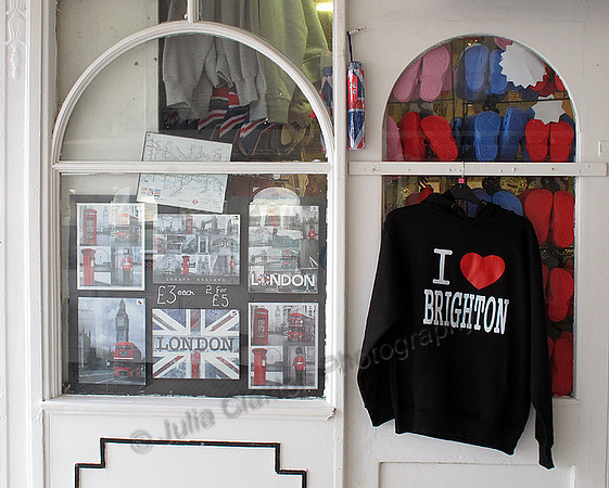 36 Brighton Pier, Icons and Graphics