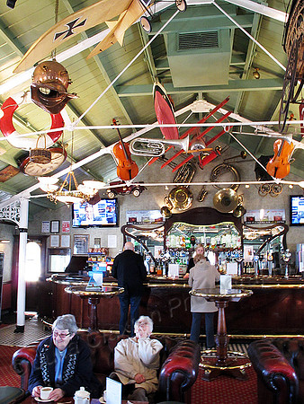 10 Brighton Pier, Interiors, Icons