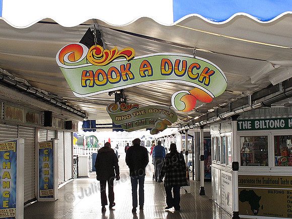 37 Brighton Pier, Icons and Graphics